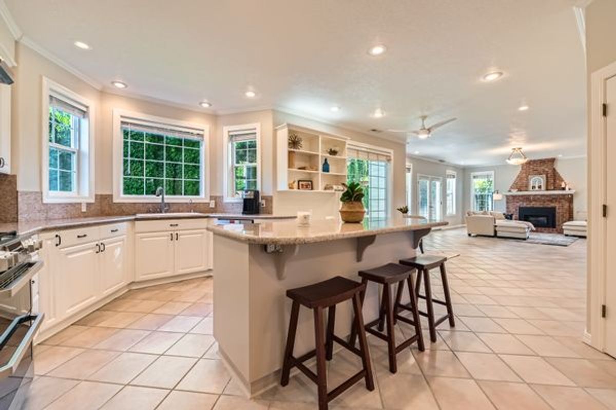 Granite countertops in kitchen