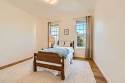 Downstairs bedroom (ensuite)
