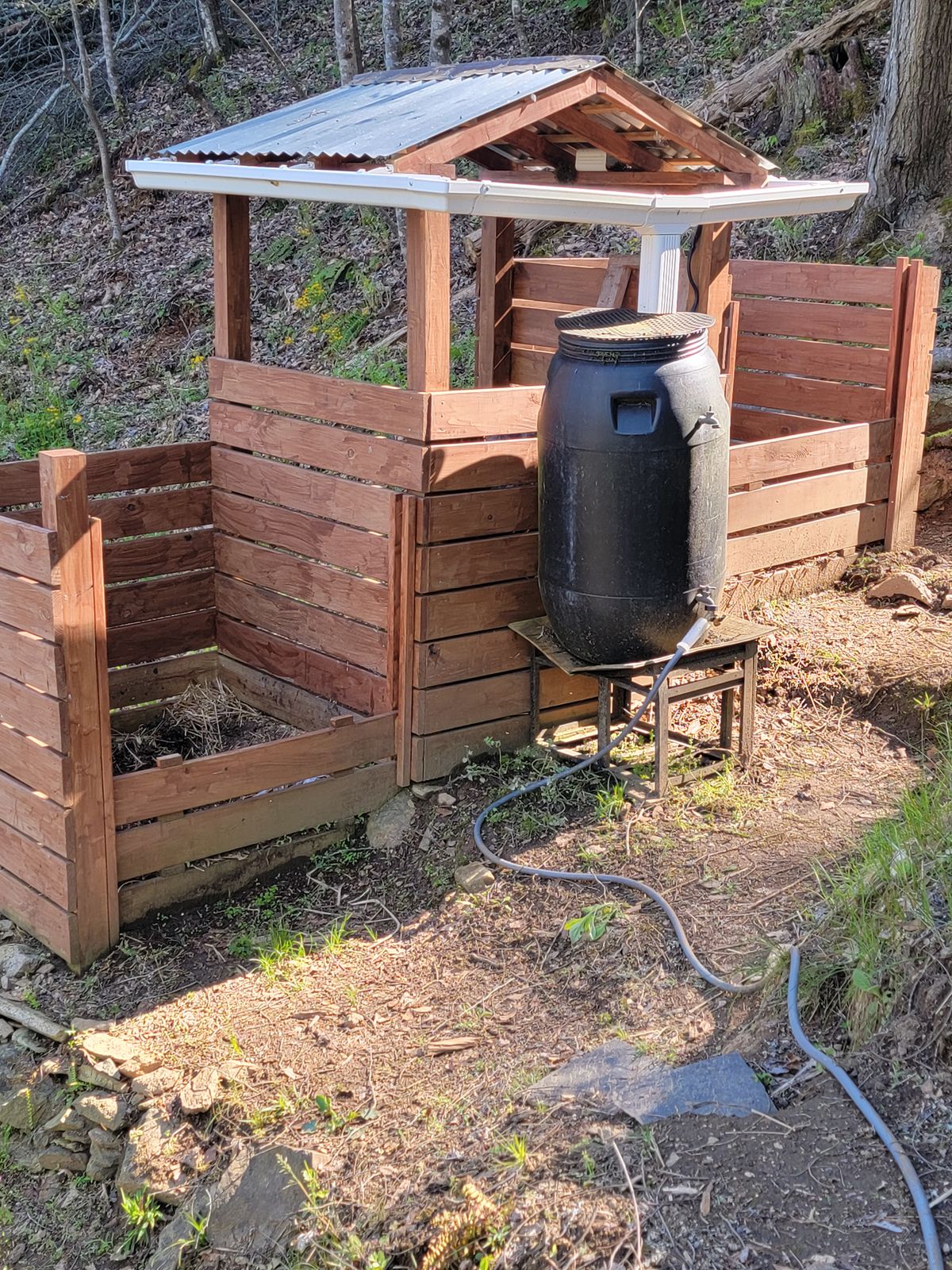 Compost station with rain barrel
