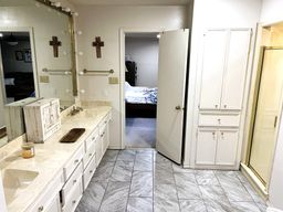 listing-thumbnails