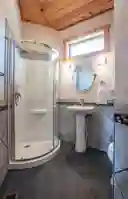 Hallway Full Bath - Main level.