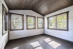 listing-thumbnails