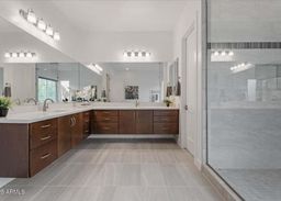 listing-thumbnails