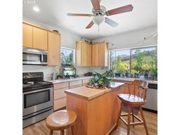 listing-thumbnails