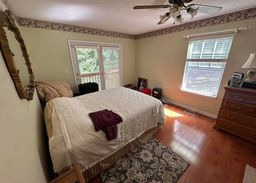 listing-thumbnails