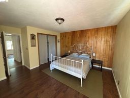 listing-thumbnails