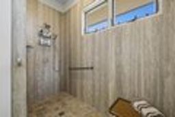 listing-thumbnails