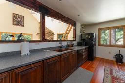 listing-thumbnails