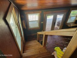 listing-thumbnails