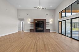listing-thumbnails