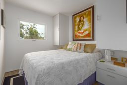 listing-thumbnails