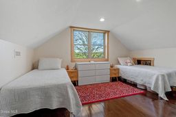 listing-thumbnails