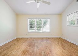 listing-thumbnails