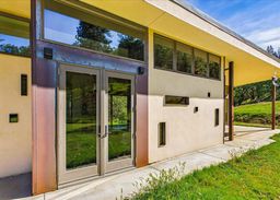 listing-thumbnails