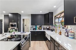 listing-thumbnails
