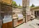 listing-thumbnails
