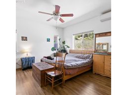 listing-thumbnails