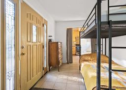listing-thumbnails