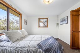 listing-thumbnails