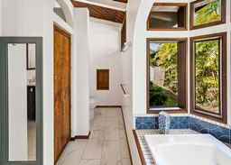 listing-thumbnails