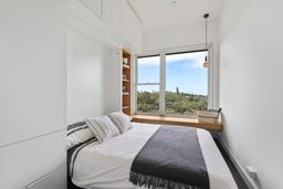 listing-thumbnails