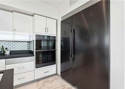 listing-thumbnails