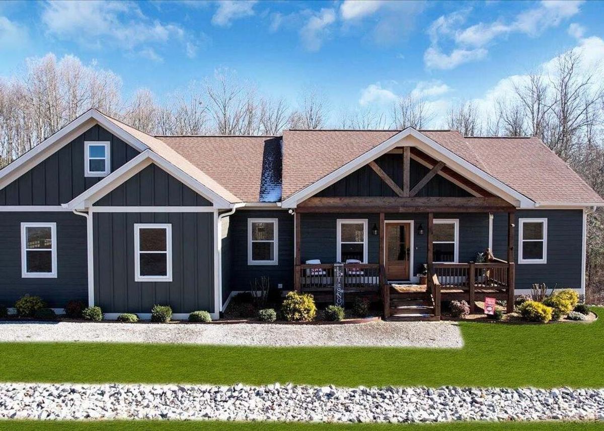 Green Homes for Sale - Quebeck, Tennessee Green Home