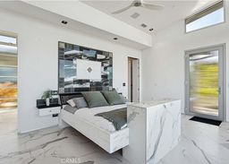 listing-thumbnails