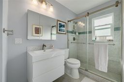 listing-thumbnails