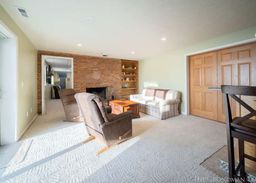 listing-thumbnails