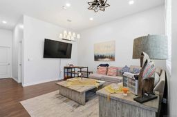 listing-thumbnails