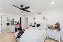 listing-thumbnails