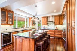 listing-thumbnails
