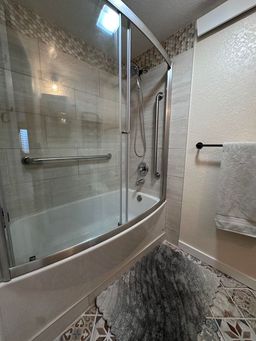 listing-thumbnails