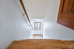 listing-thumbnails