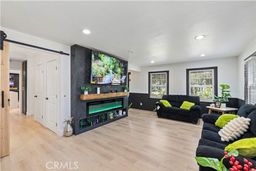 listing-thumbnails