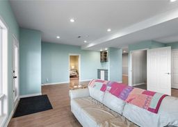 listing-thumbnails