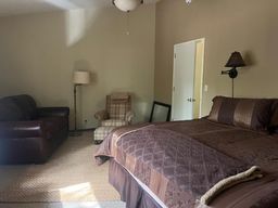 listing-thumbnails