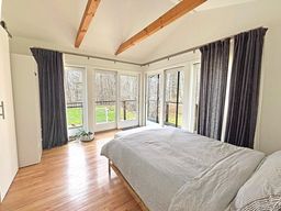 listing-thumbnails