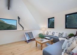 listing-thumbnails