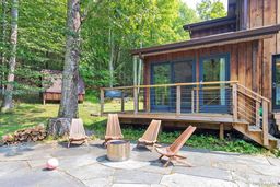 listing-thumbnails