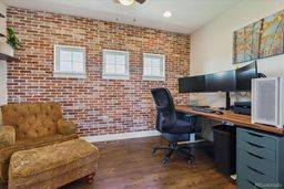 listing-thumbnails