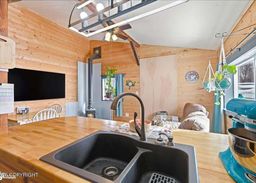 listing-thumbnails