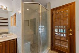 listing-thumbnails