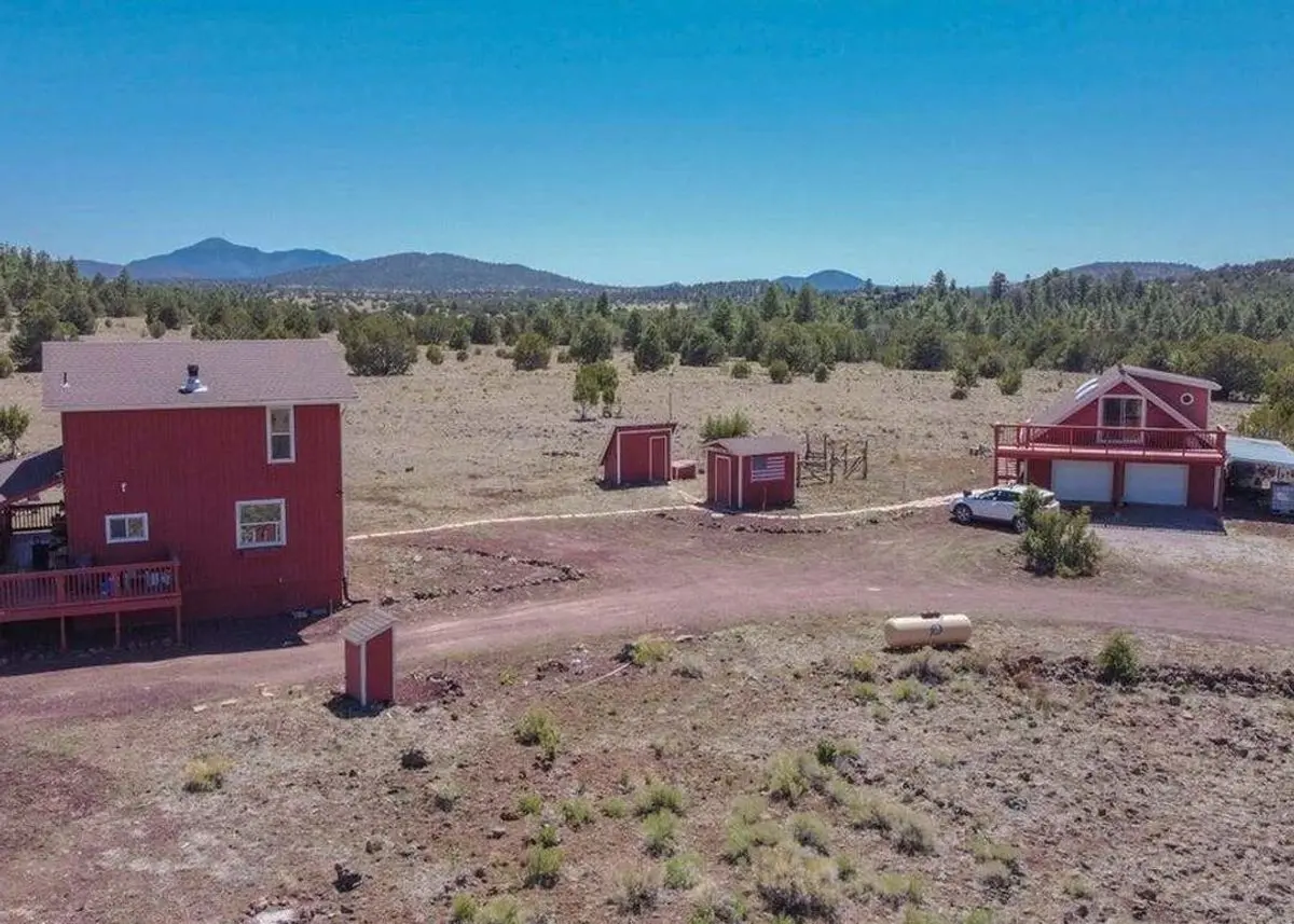 Photo 3 of green home in Williams, Arizona