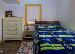 listing-thumbnails