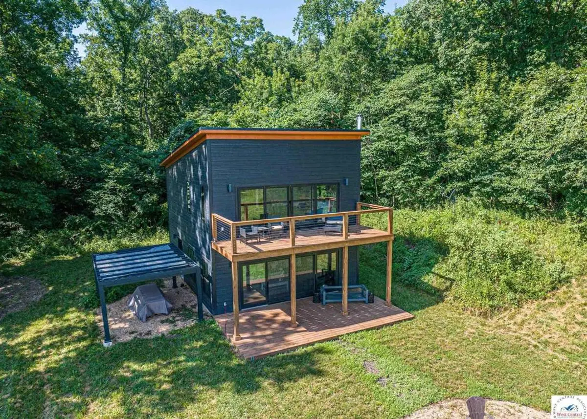 Photo 2 of green home in Deepwater, Missouri