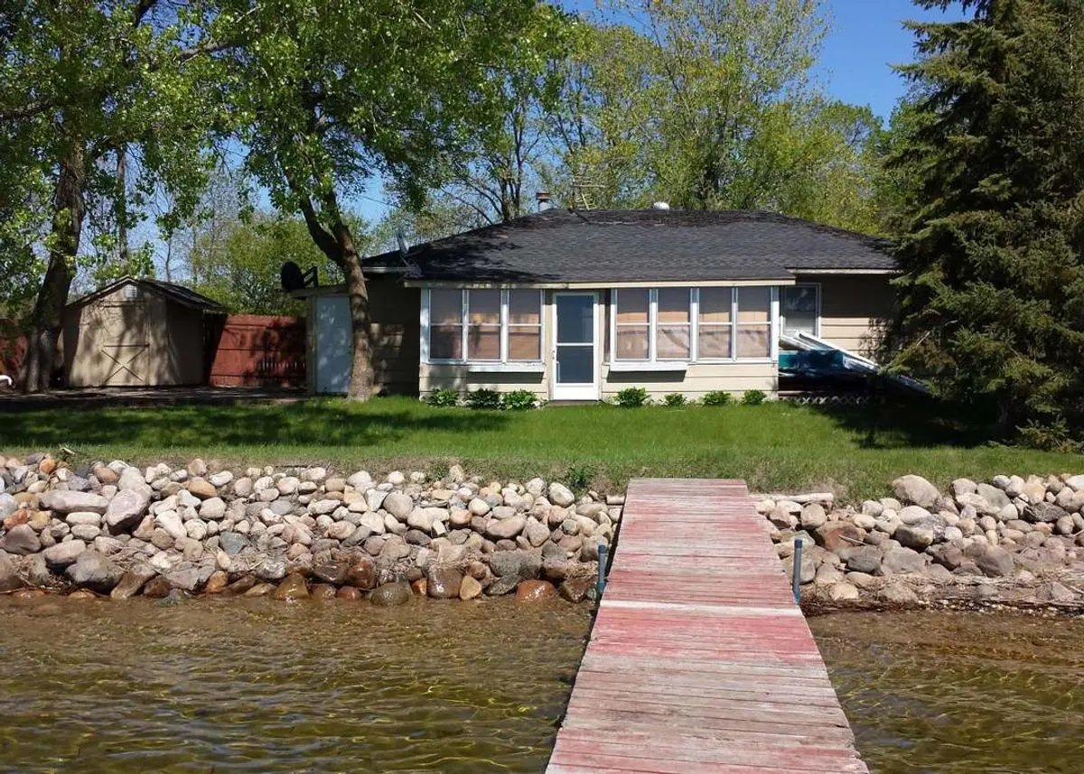 Green Homes for Sale - Clearbrook, Minnesota Green Home