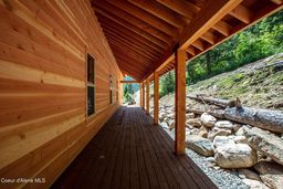 listing-thumbnails