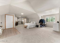 listing-thumbnails
